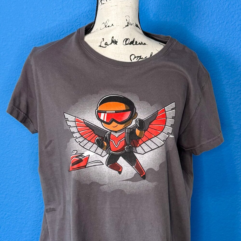 Falcon Winter Soldier Sam Wilson Captain America Tee Fury Ladies XL Shirt